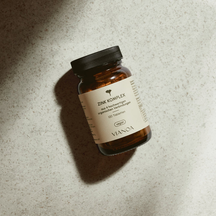 VIANOA Zink Komplex Tabletten auf Stein
